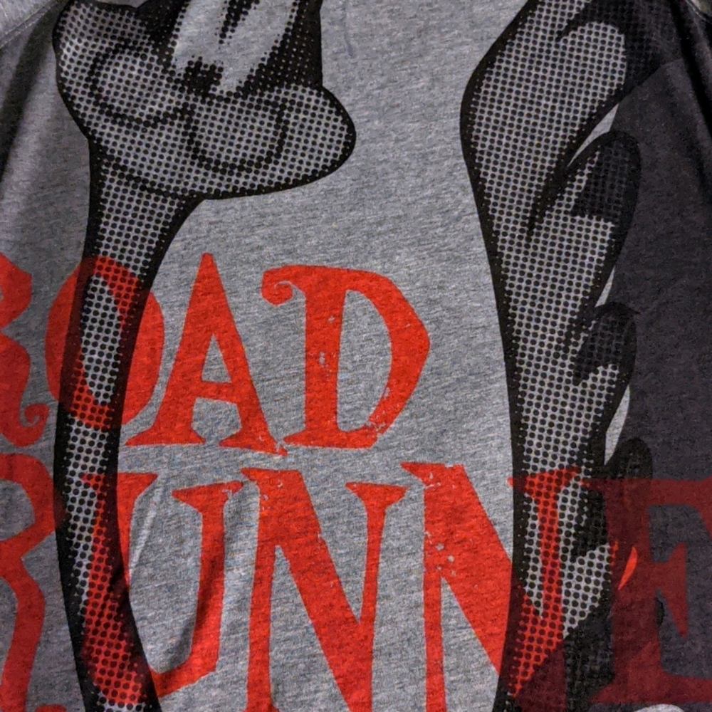 Road Runner women's top